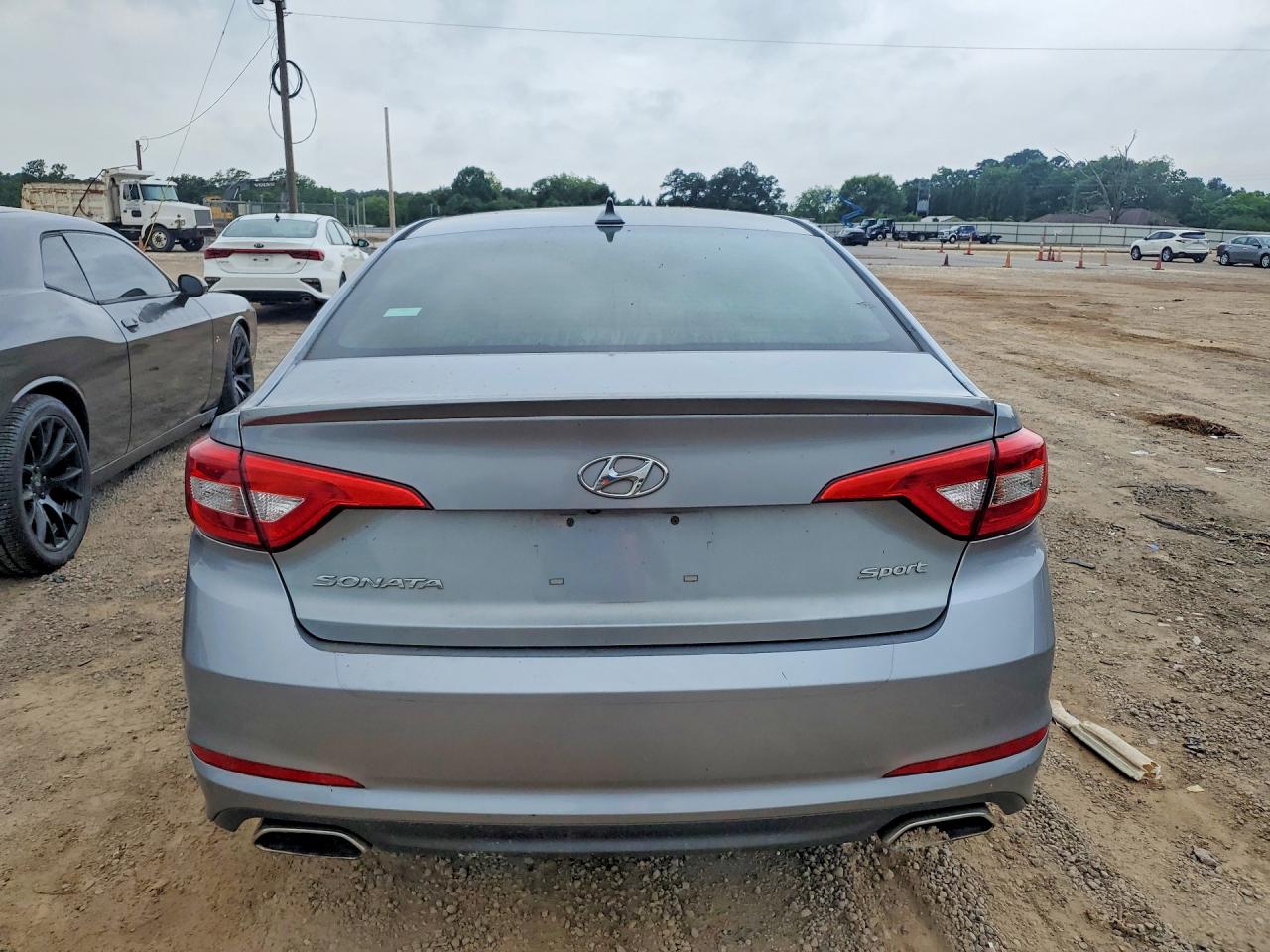 2015 HYUNDAI SONATA SPORT photo 6