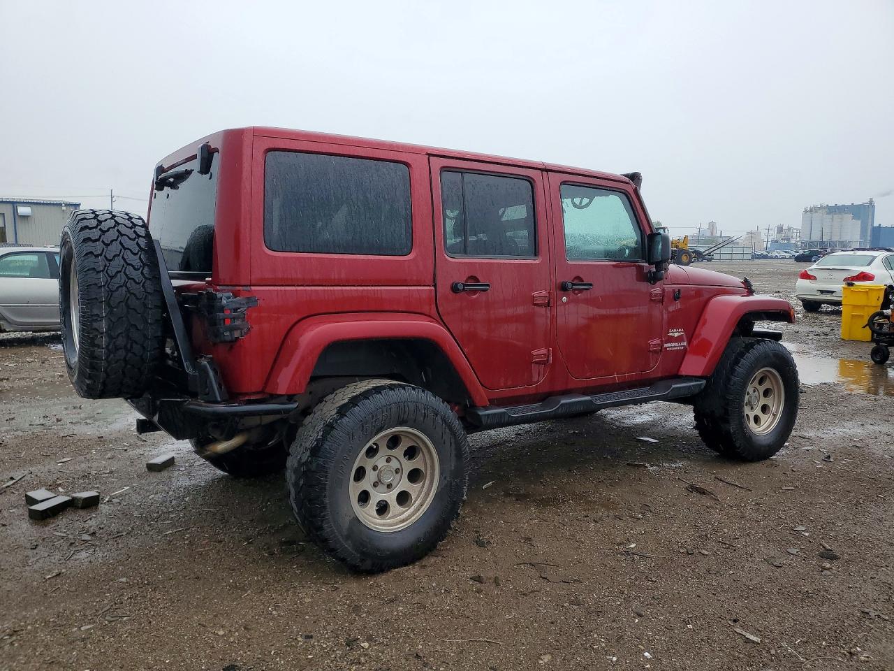 2012 JEEP WRANGLER UNLIMITED SAHARA photo 7