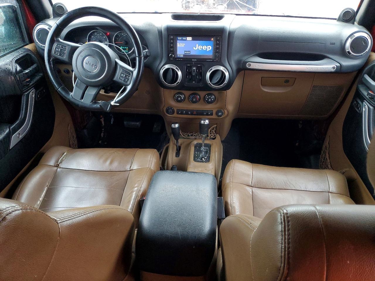 2012 JEEP WRANGLER UNLIMITED SAHARA photo 22