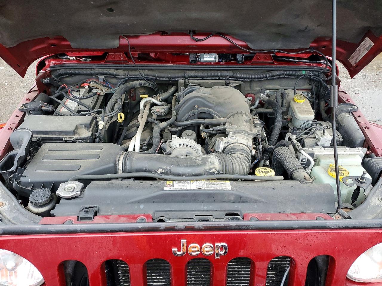 2012 JEEP WRANGLER UNLIMITED SAHARA photo 31