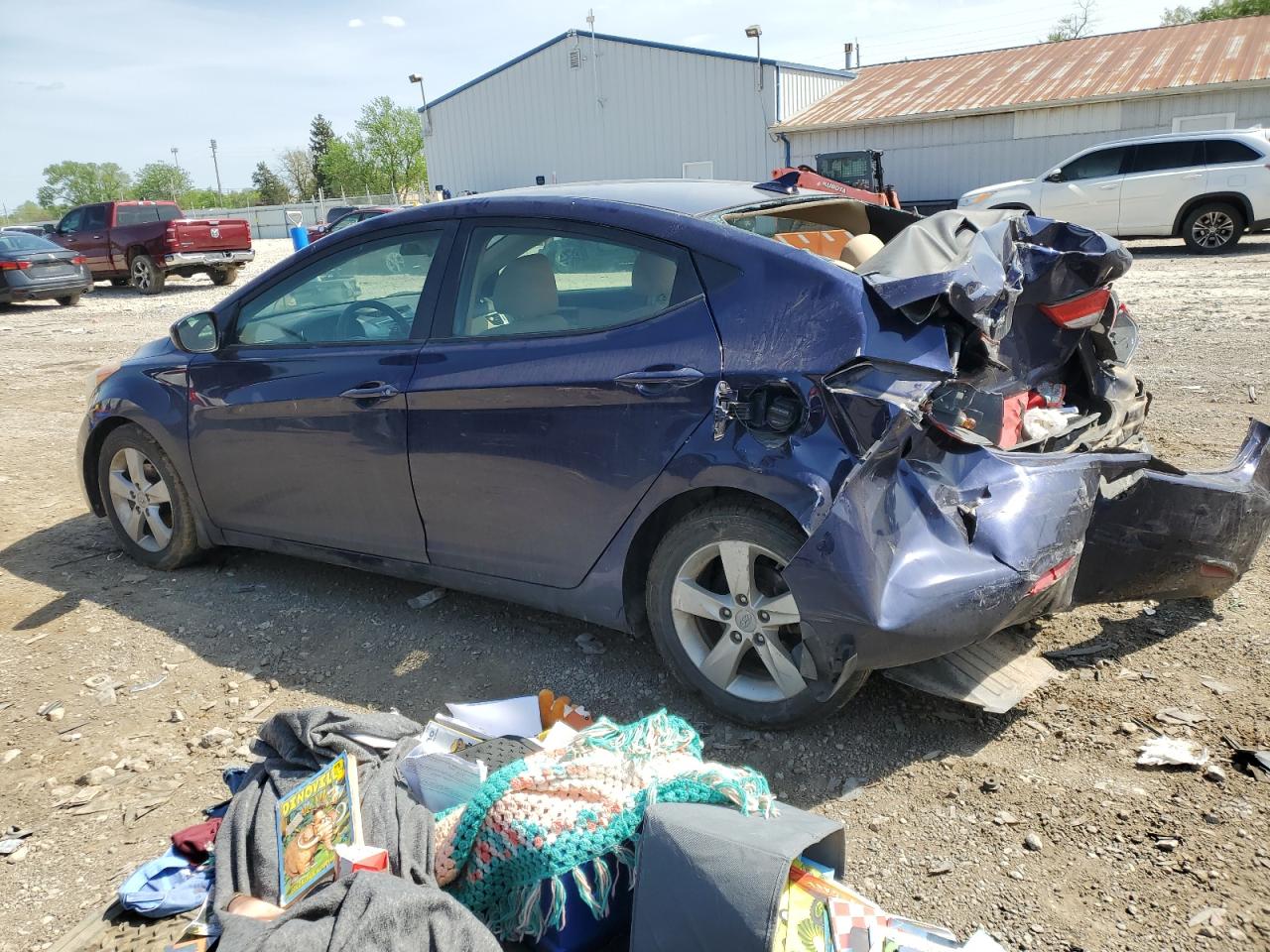 2013 HYUNDAI ELANTRA BASE photo 4