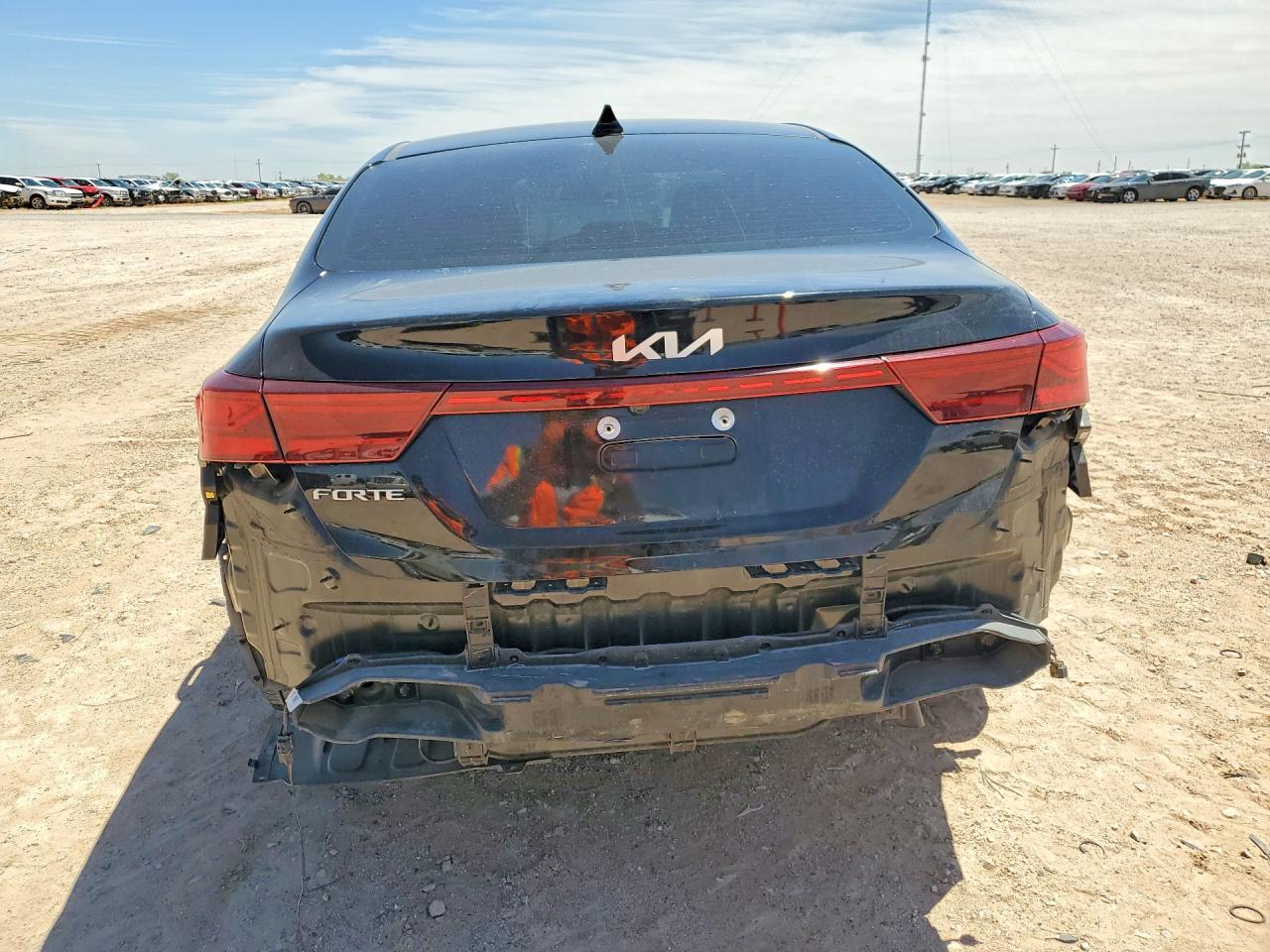 2024 KIA FORTE LXS photo 11