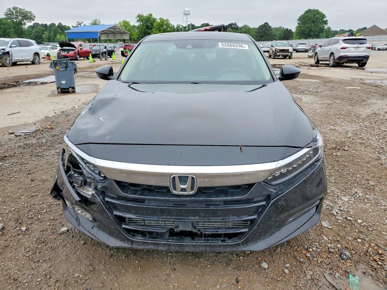 2018 HONDA ACCORD TOURING photo 5