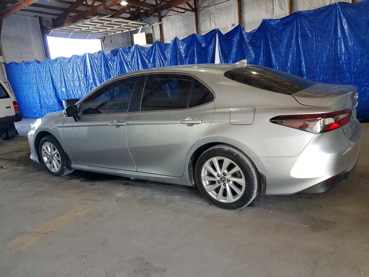 2024 TOYOTA CAMRY LE photo 4