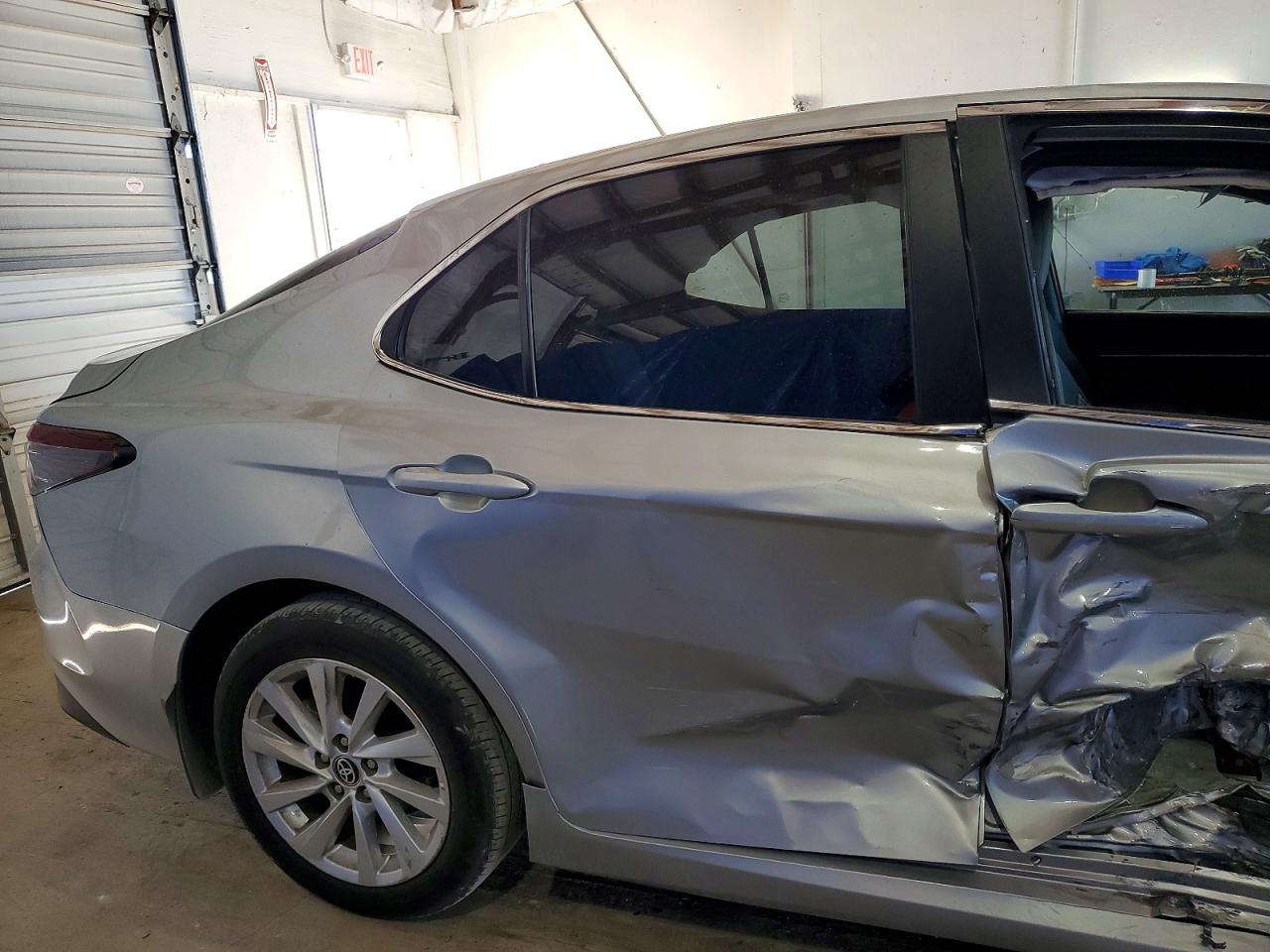 2024 TOYOTA CAMRY LE photo 28