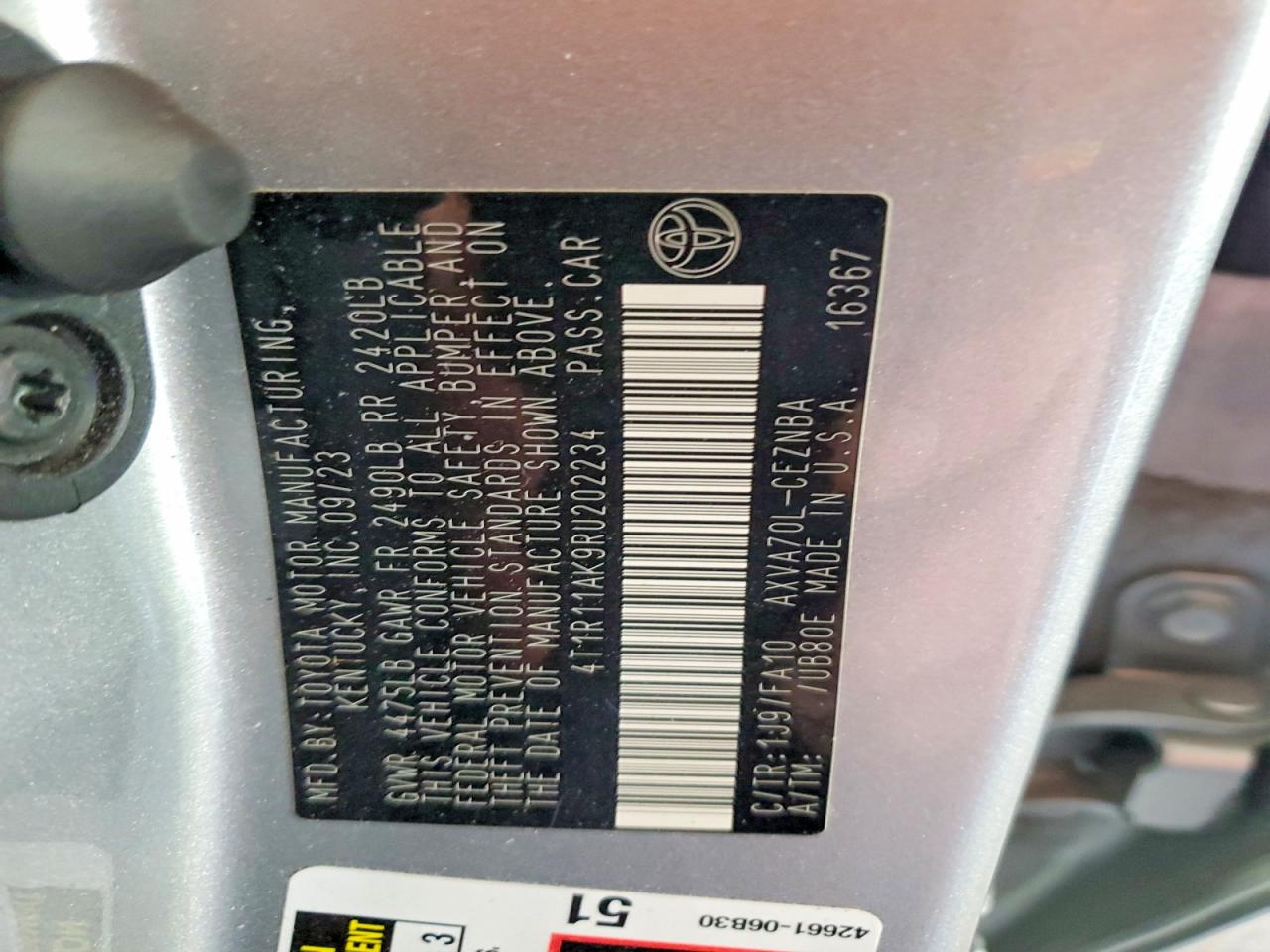 2024 TOYOTA CAMRY LE photo 34
