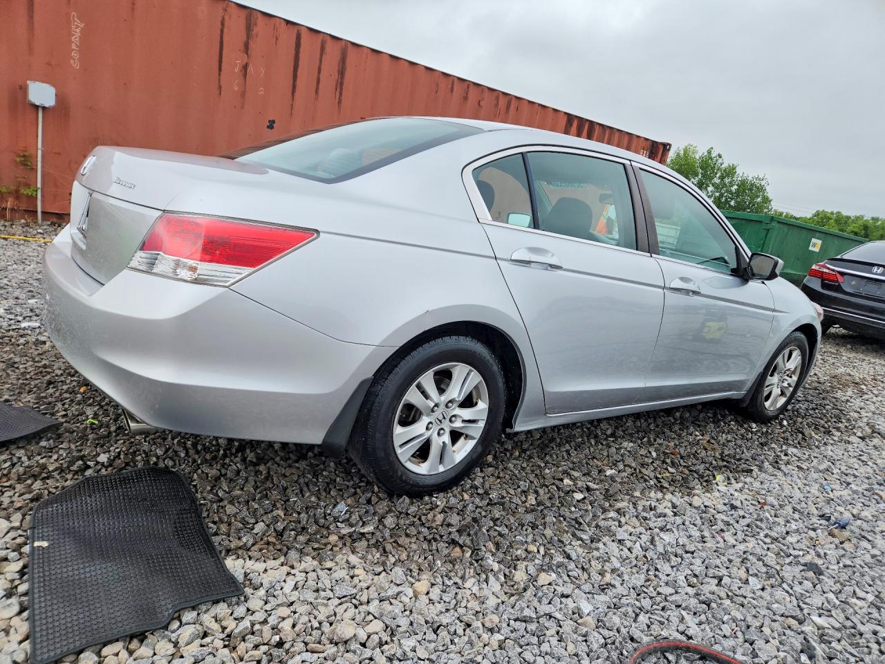 2010 HONDA ACCORD LXP photo 7