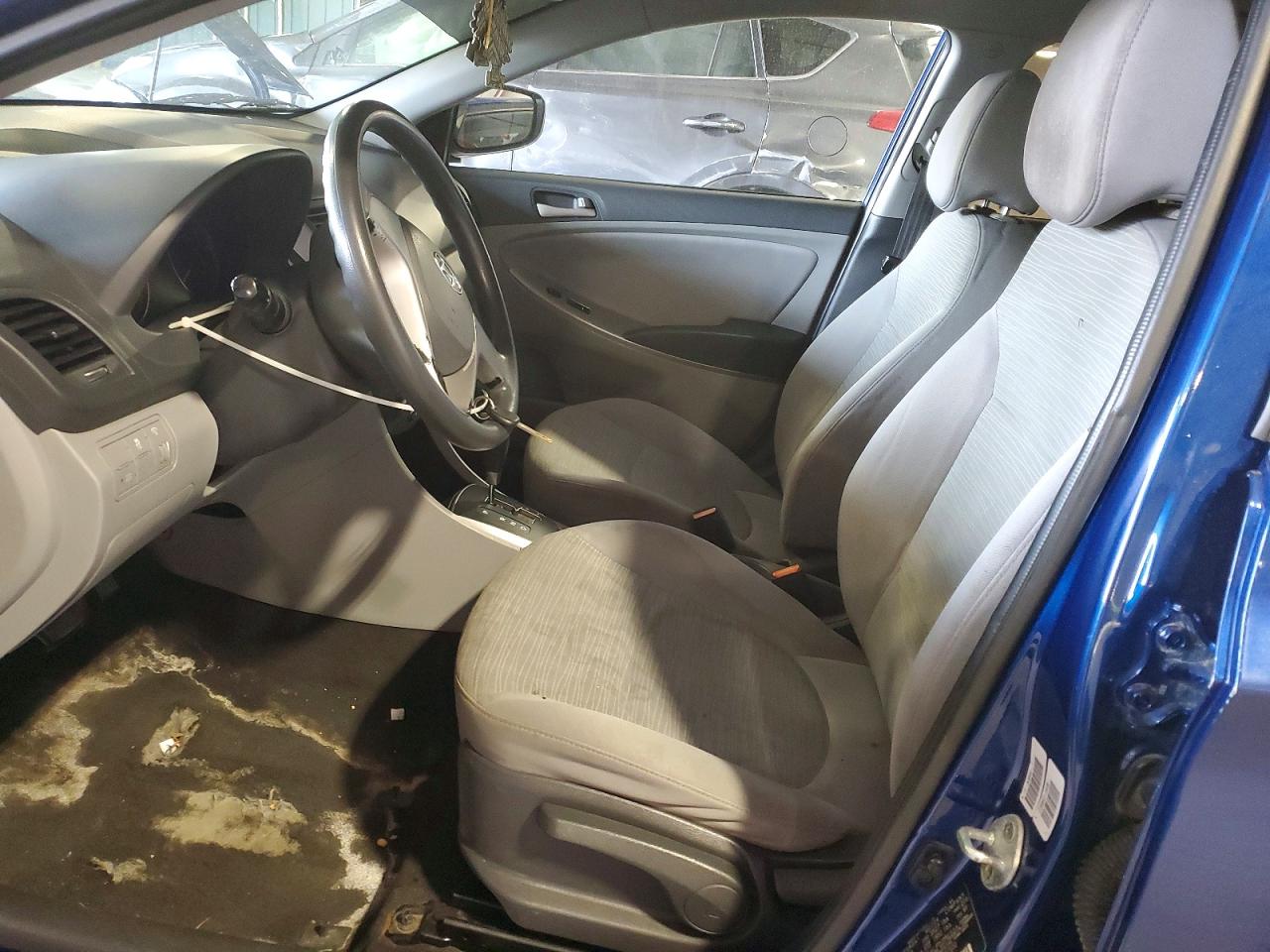 2015 HYUNDAI ACCENT photo 13
