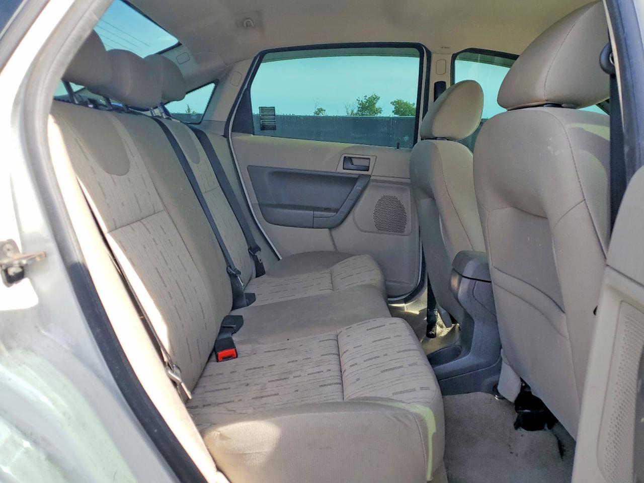 2009 FORD FOCUS SE photo 19