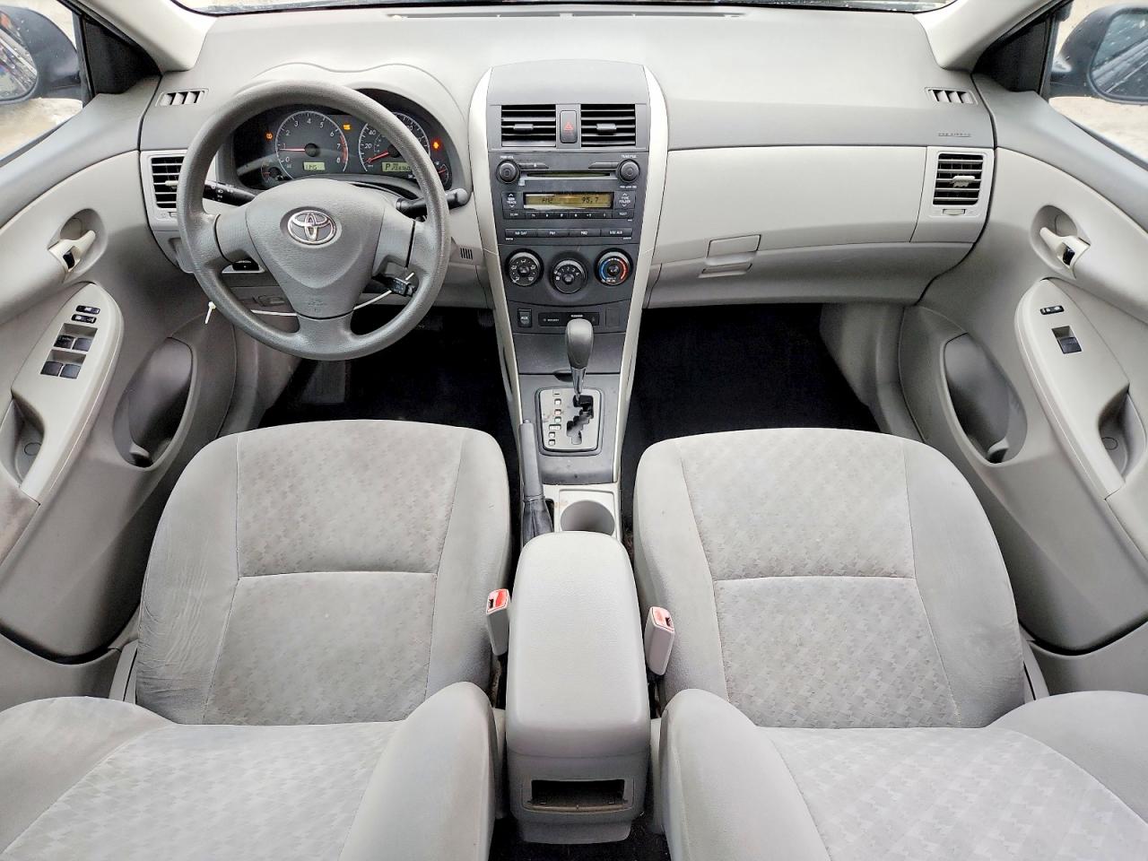 2009 TOYOTA COROLLA photo 22