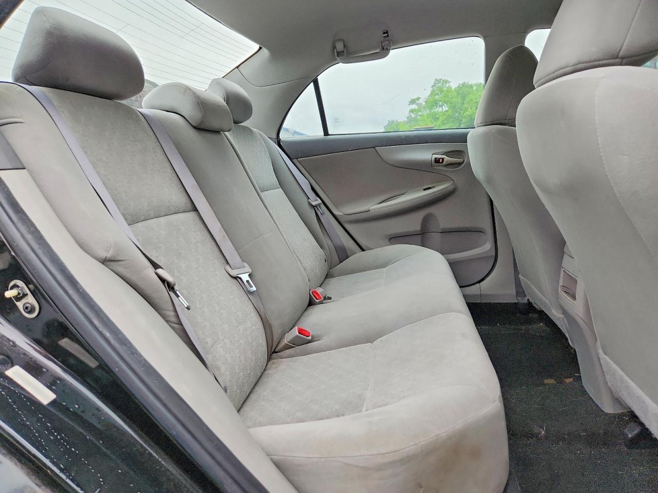 2009 TOYOTA COROLLA photo 28