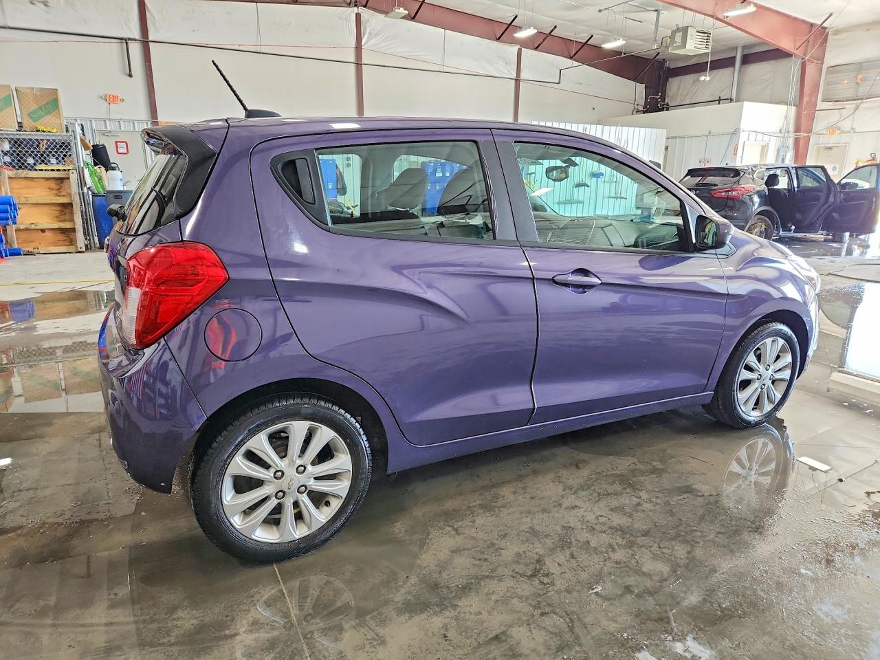 2017 CHEVROLET SPARK 1LT photo 5