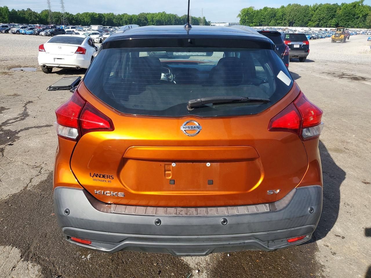 2020 NISSAN KICKS SV photo 11