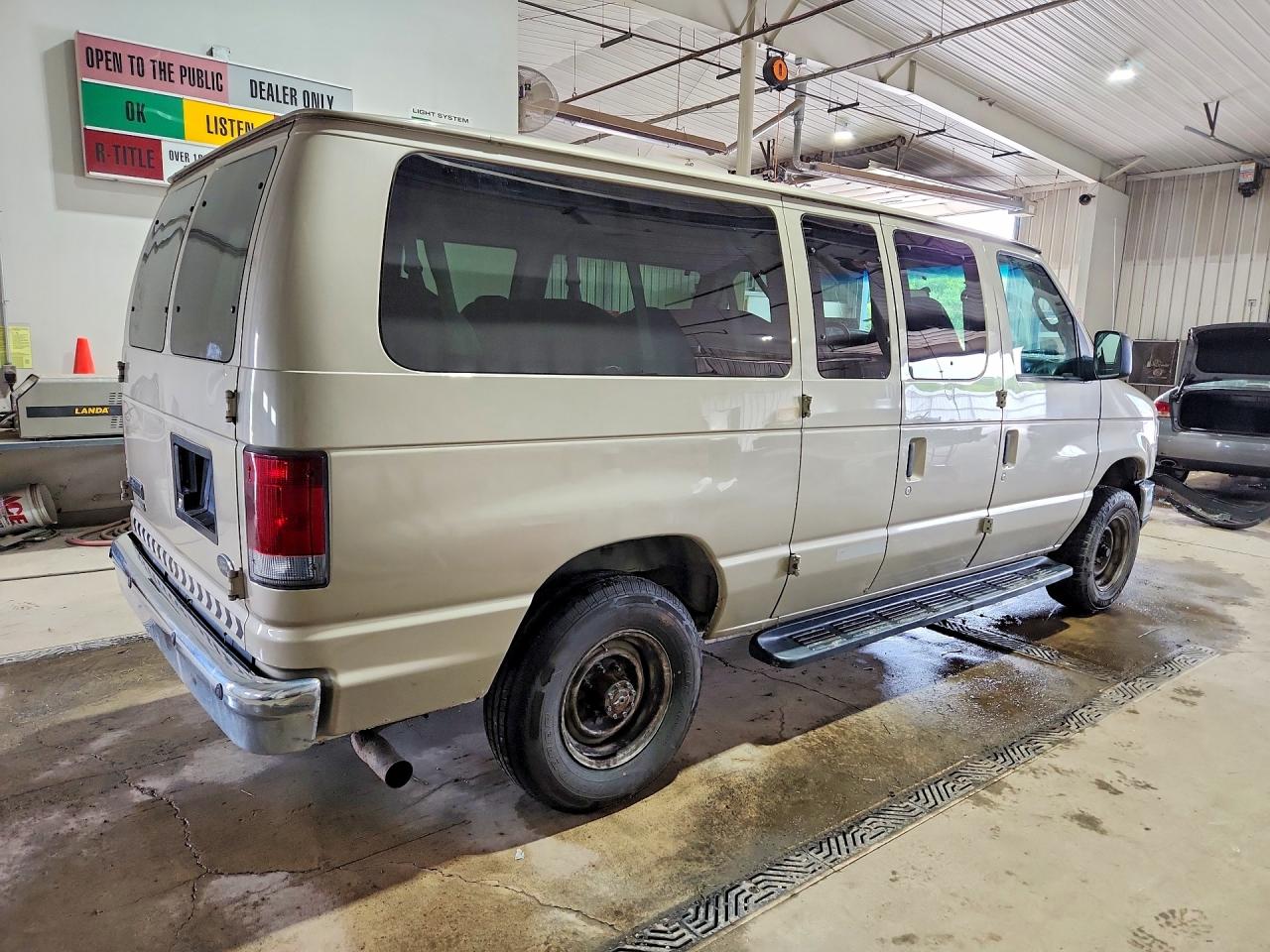 2008 FORD ECONOLINE E350 SUPER DUTY WAGON photo 7