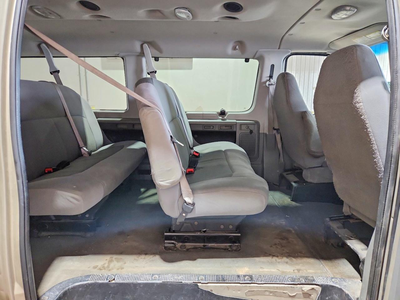 2008 FORD ECONOLINE E350 SUPER DUTY WAGON photo 31