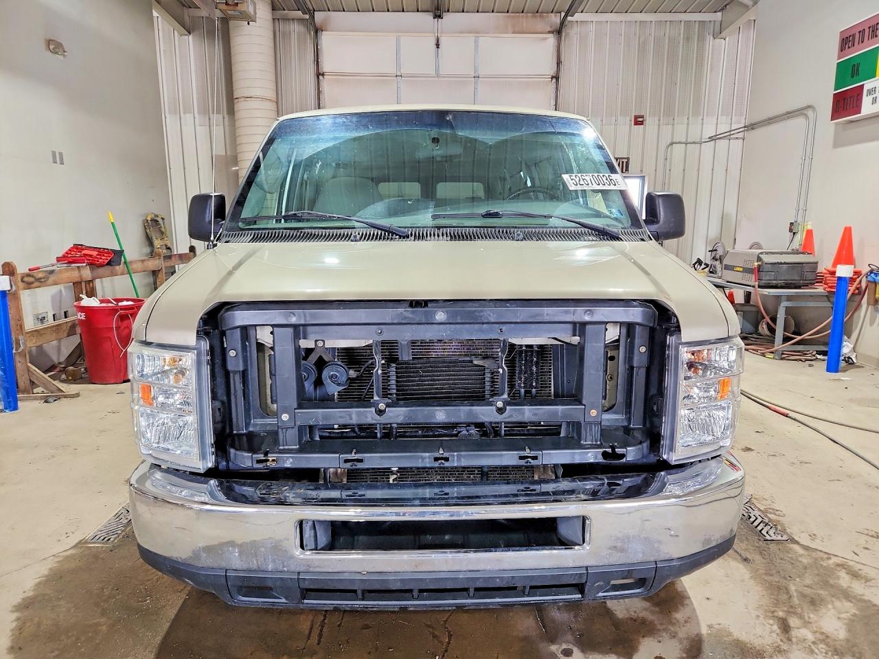 2008 FORD ECONOLINE E350 SUPER DUTY WAGON photo 13