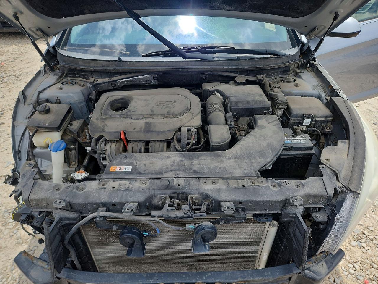 2015 HYUNDAI SONATA SE photo 11