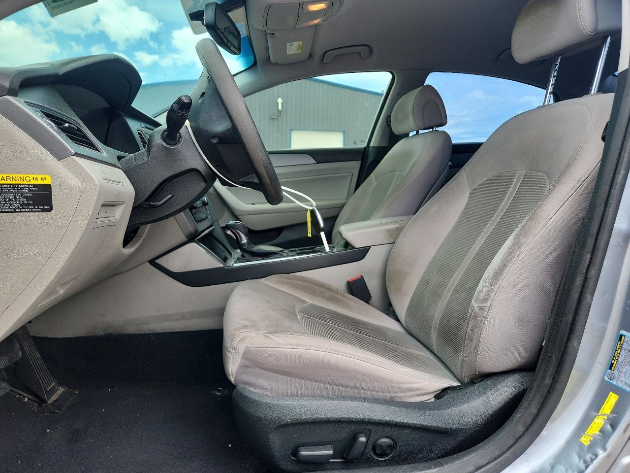2015 HYUNDAI SONATA SE photo 7