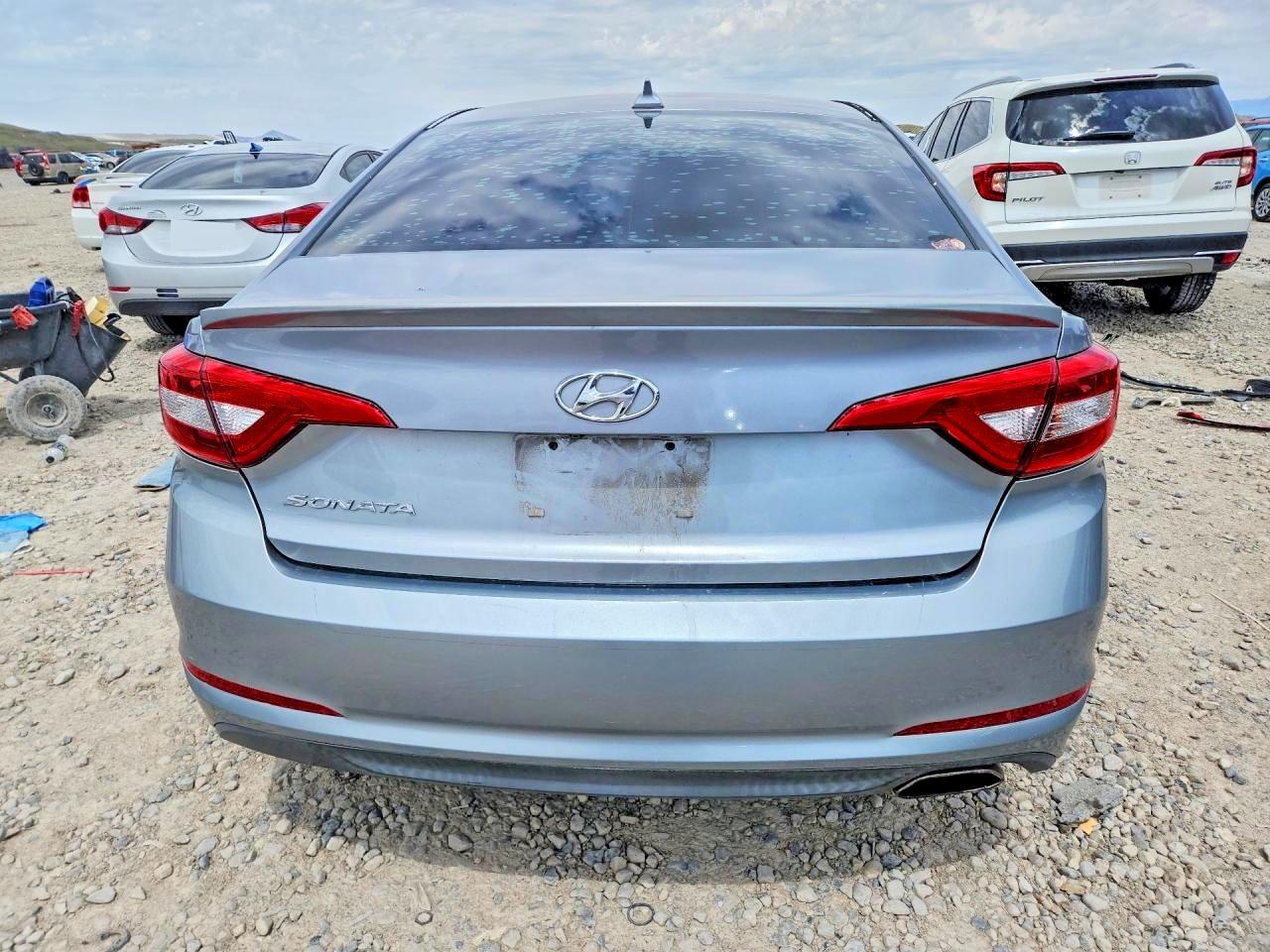 2015 HYUNDAI SONATA SE photo 6