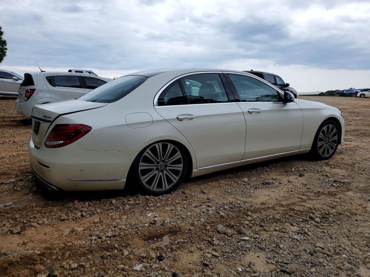 2018 MERCEDES-BENZ E 300 4MATIC photo 5