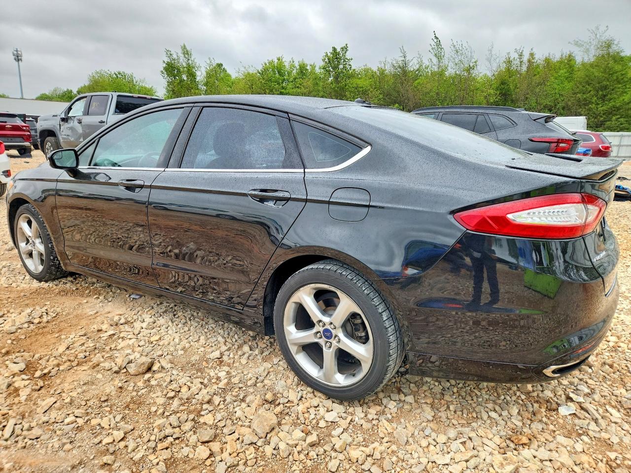 2015 FORD FUSION SE photo 2