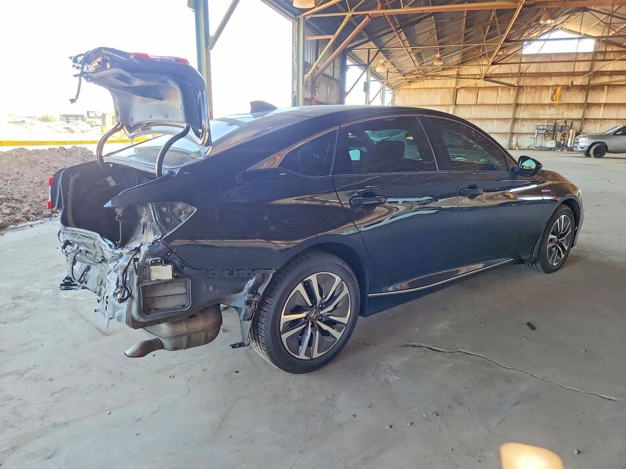 2018 HONDA ACCORD HYBRID EX photo 5