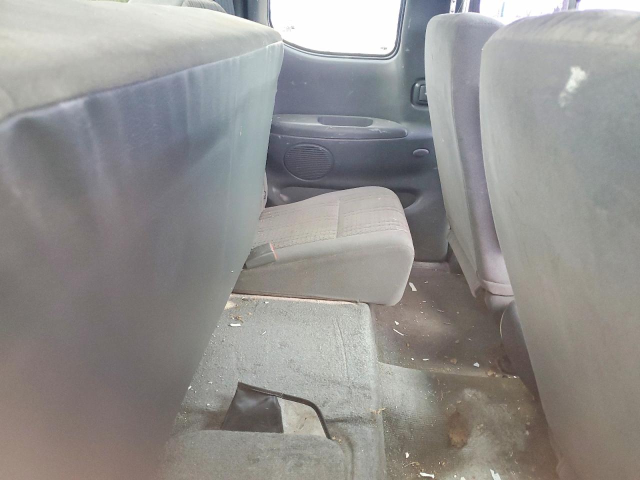 2004 TOYOTA TUNDRA ACCESS CAB SR5 photo 28