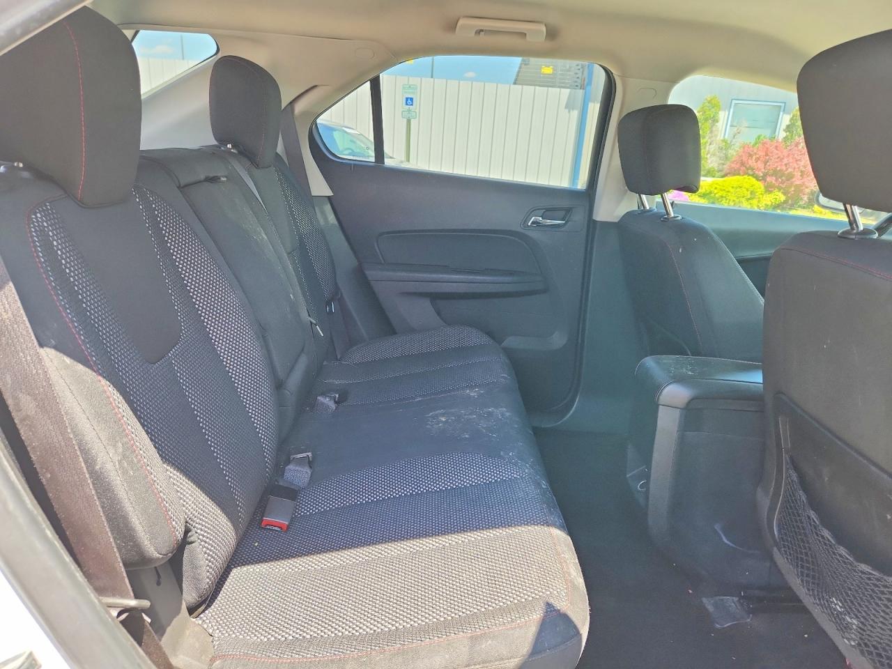 2015 CHEVROLET EQUINOX LT photo 31