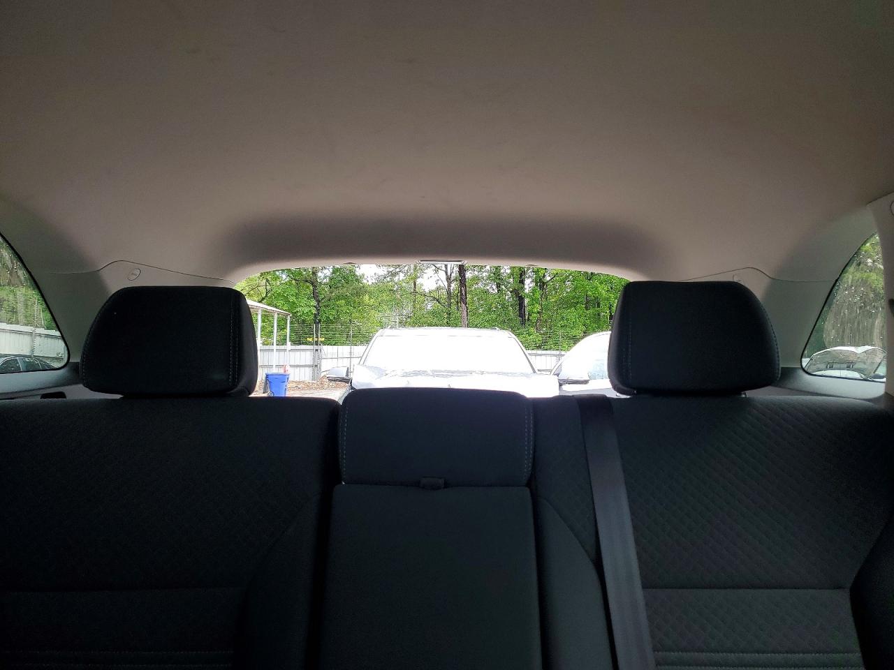 2017 KIA SORENTO LX photo 19
