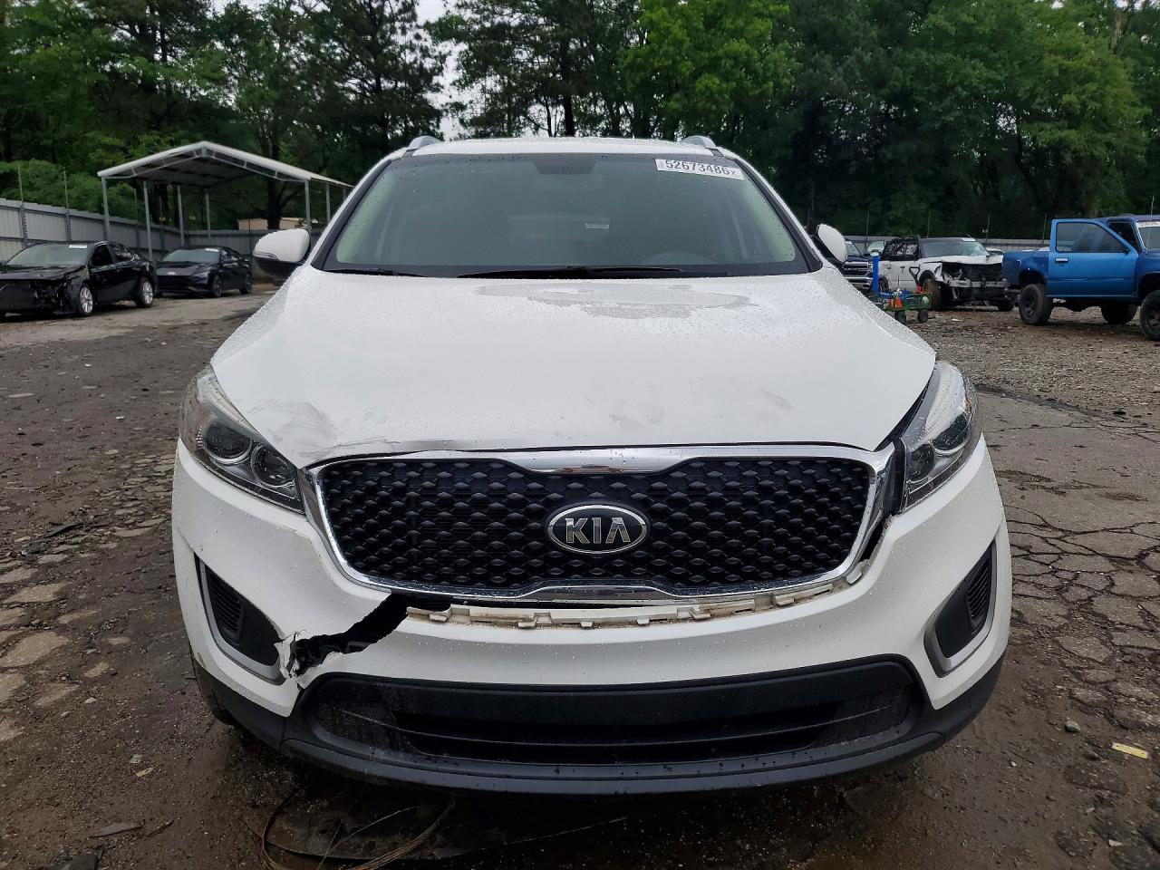2017 KIA SORENTO LX photo 9