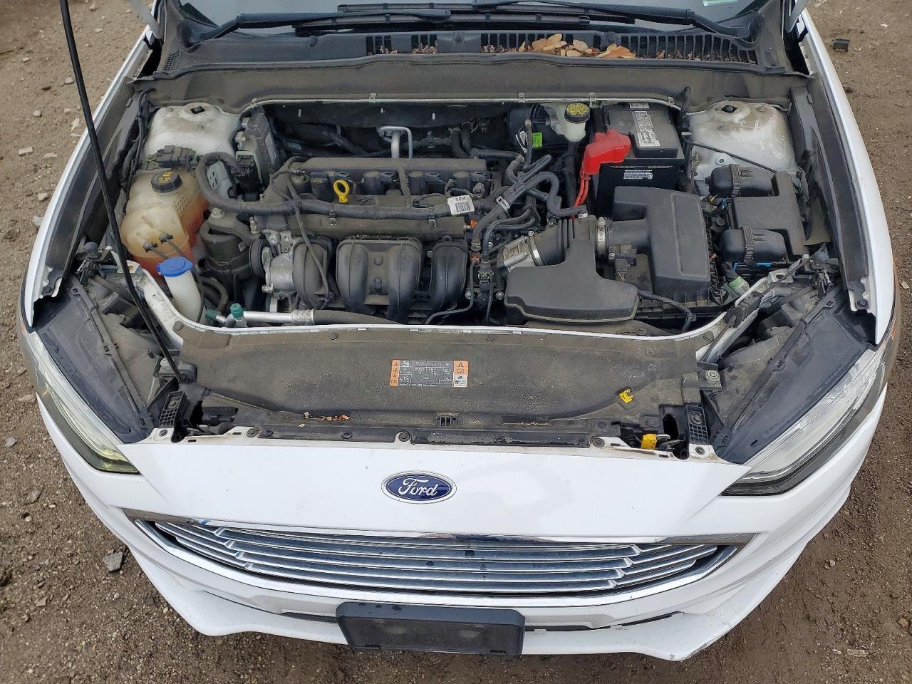2017 FORD FUSION SE photo 31