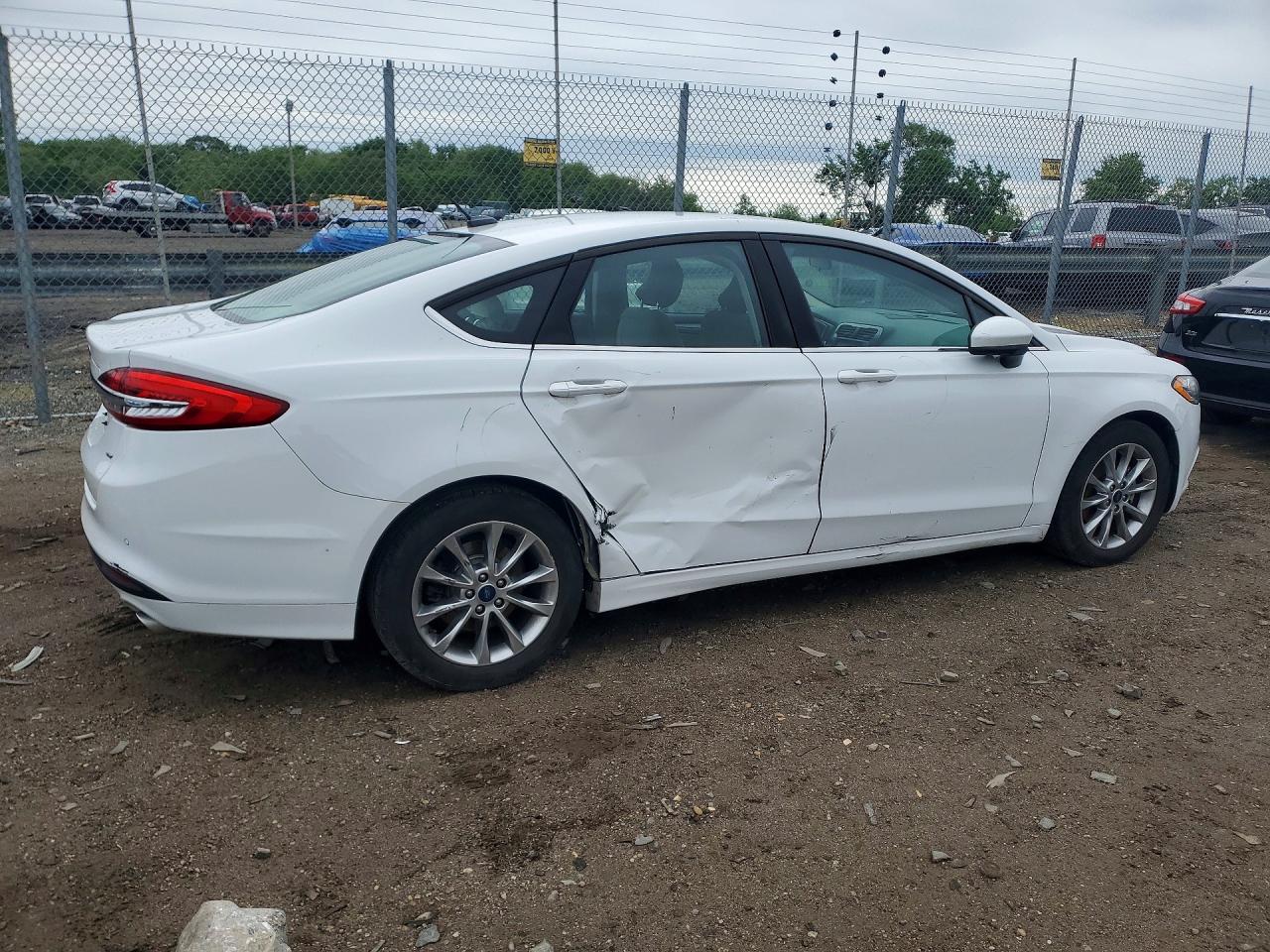 2017 FORD FUSION SE photo 7