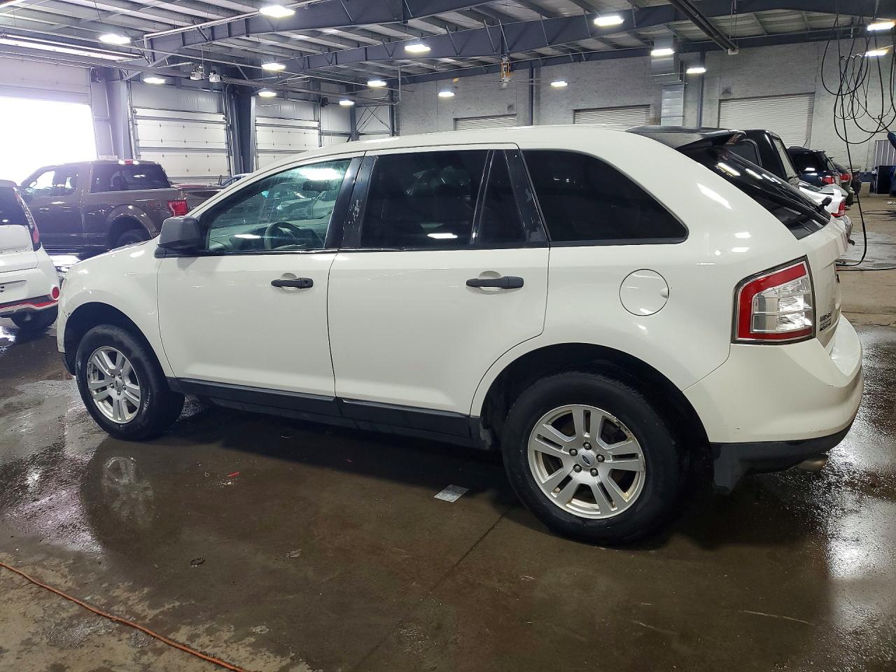 2010 FORD EDGE SE photo 3