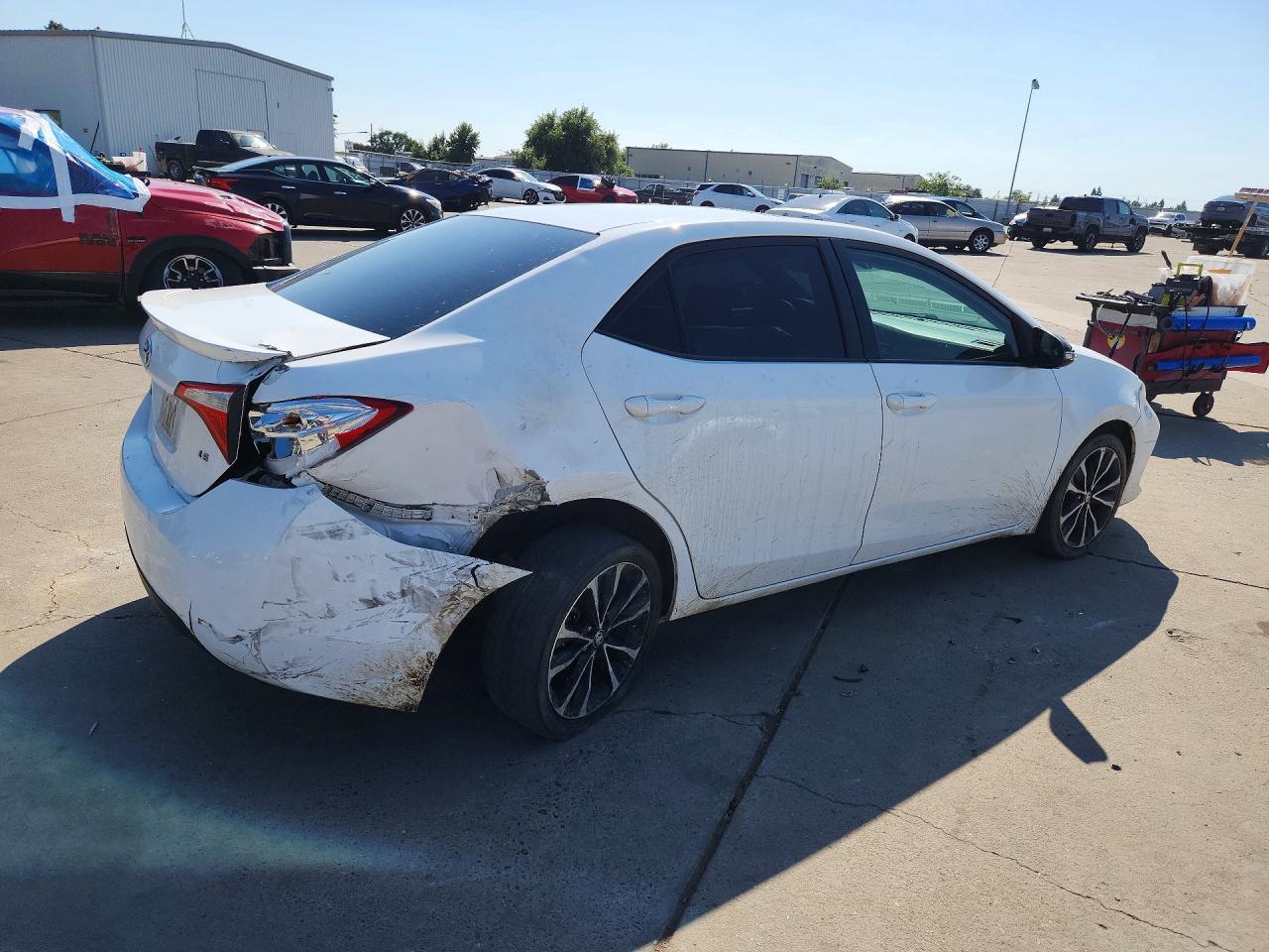 2017 TOYOTA COROLLA SE photo 5