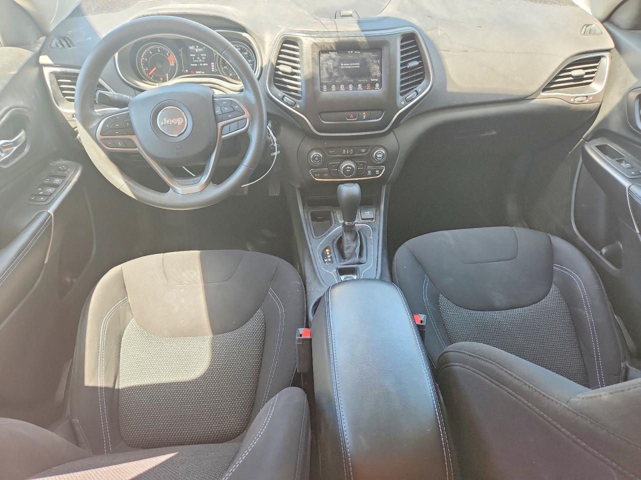 2021 JEEP CHEROKEE LATITUDE photo 8