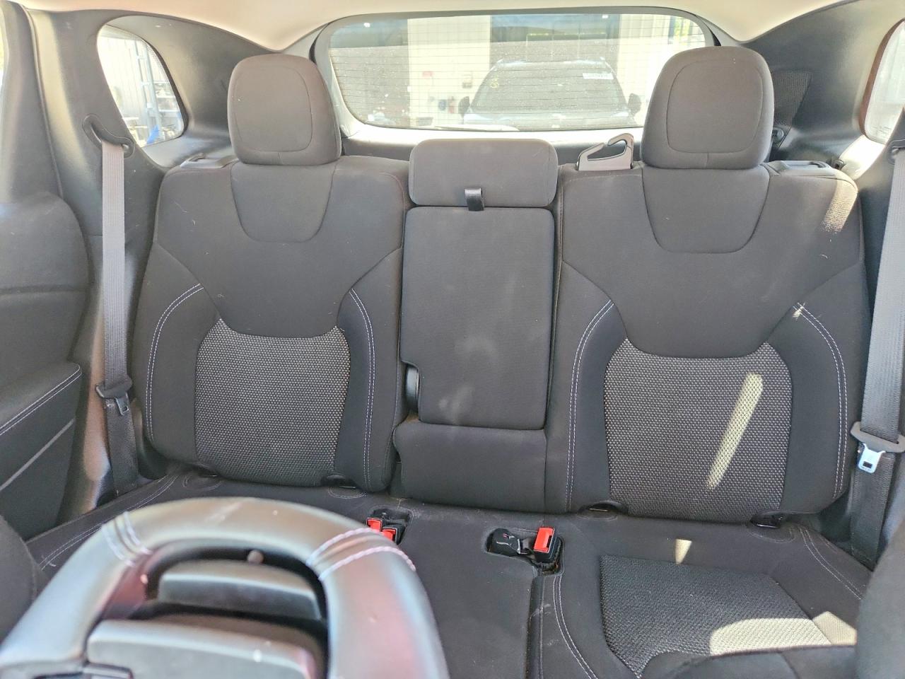 2021 JEEP CHEROKEE LATITUDE photo 10