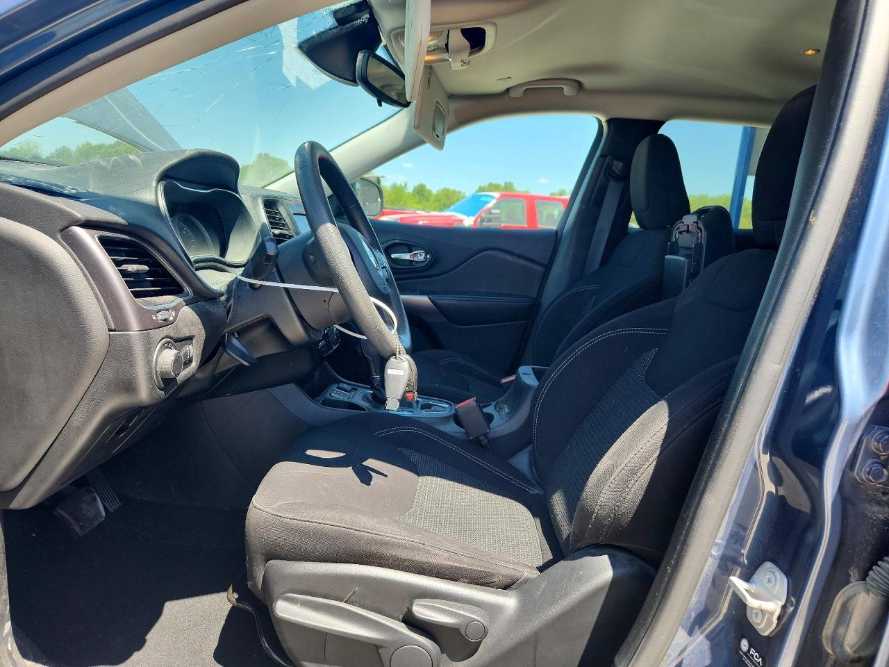 2021 JEEP CHEROKEE LATITUDE photo 7