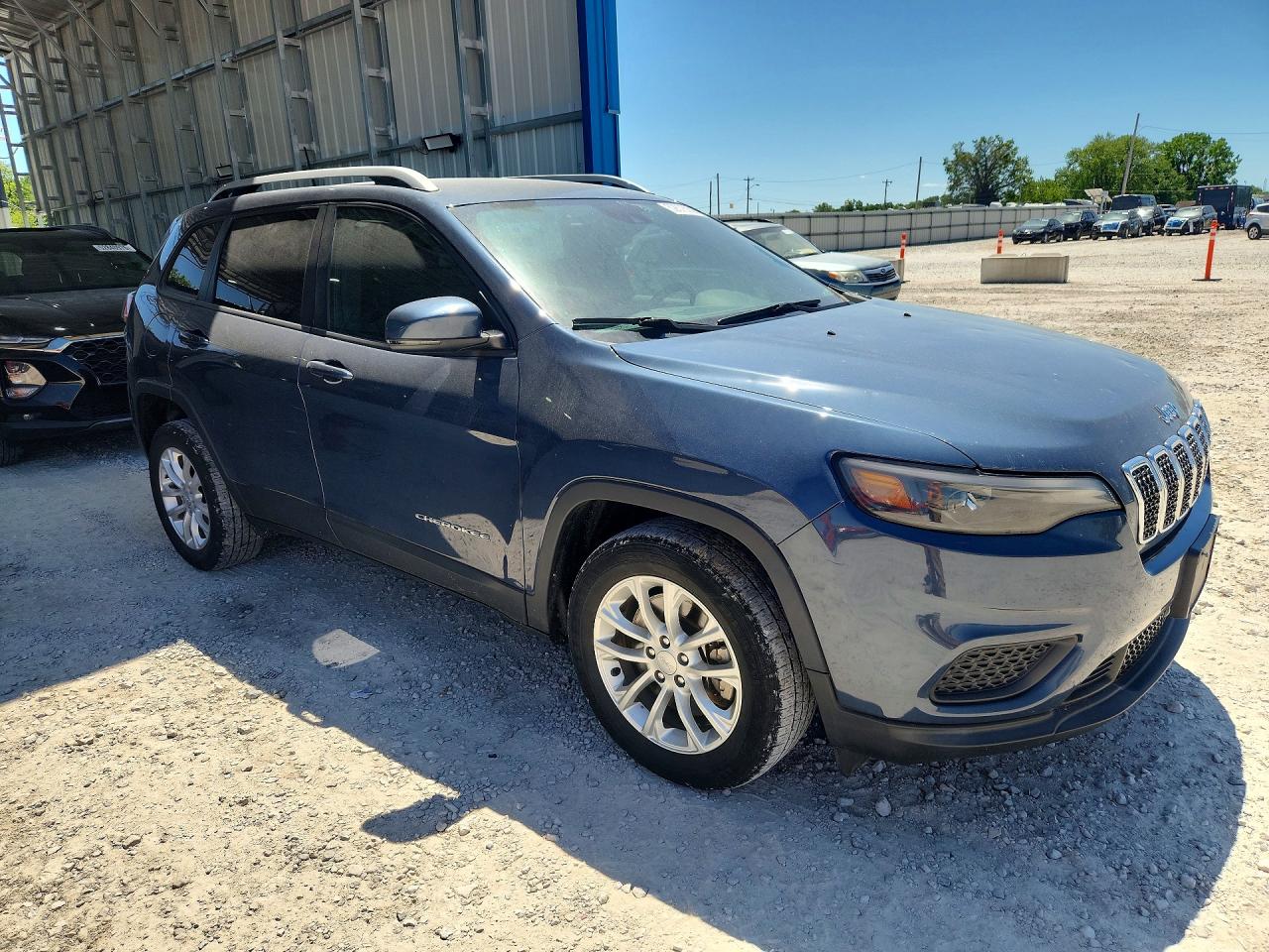 2021 JEEP CHEROKEE LATITUDE photo 4