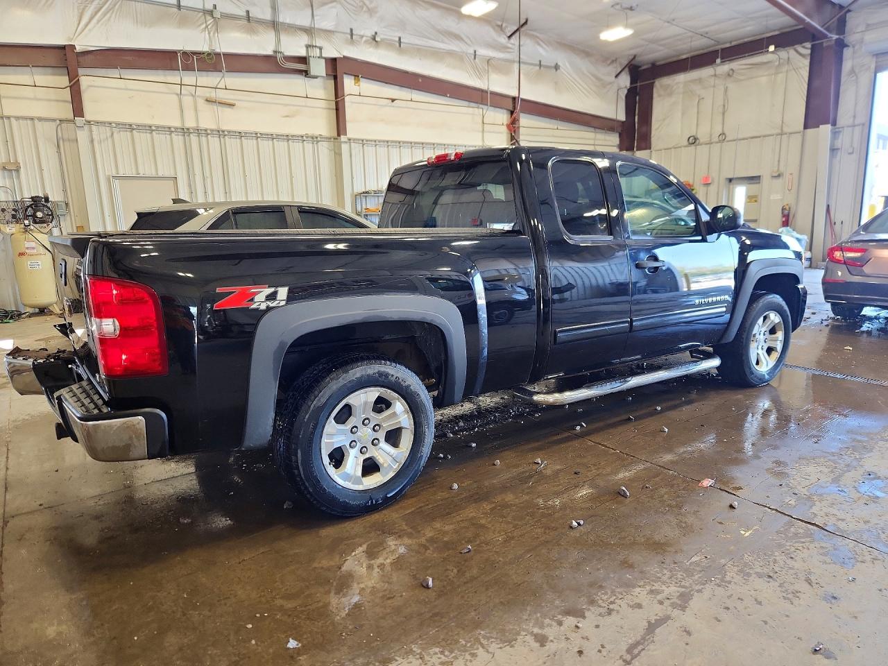 2009 CHEVROLET SILVERADO K1500 LT photo 3