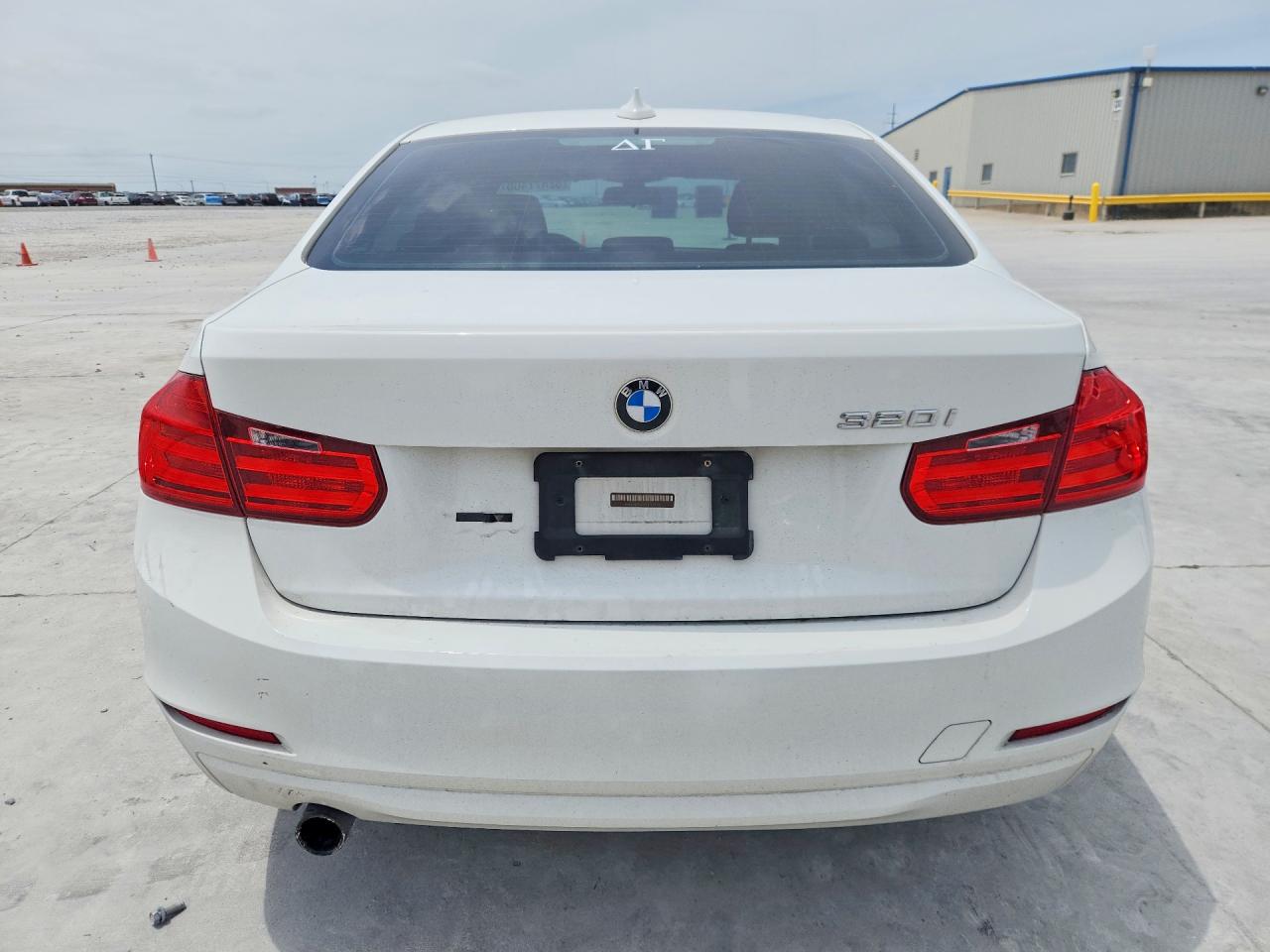 2015 BMW 320 I photo 11