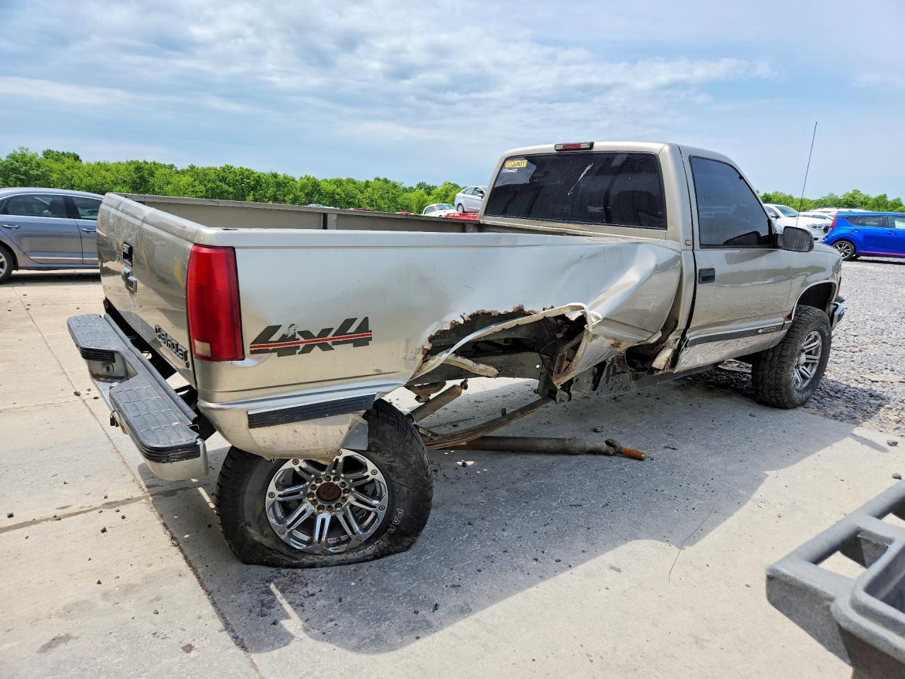 1998 CHEVROLET GMT-400 K1500 photo 3