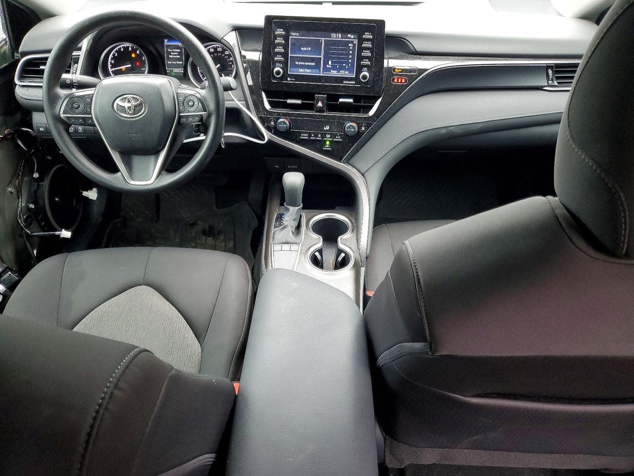2024 TOYOTA CAMRY LE photo 15