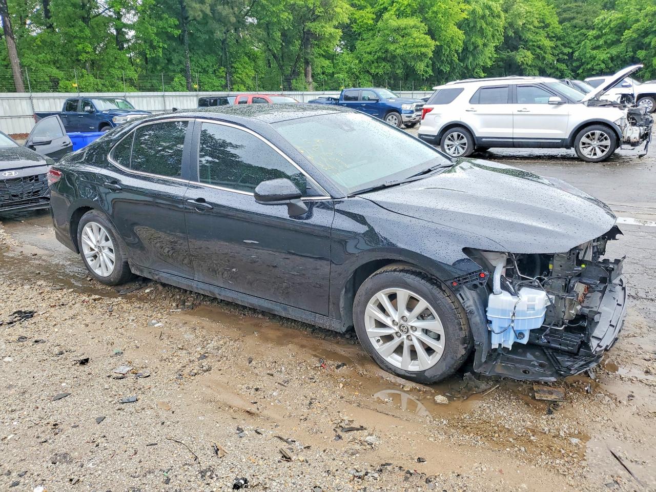 2024 TOYOTA CAMRY LE photo 7