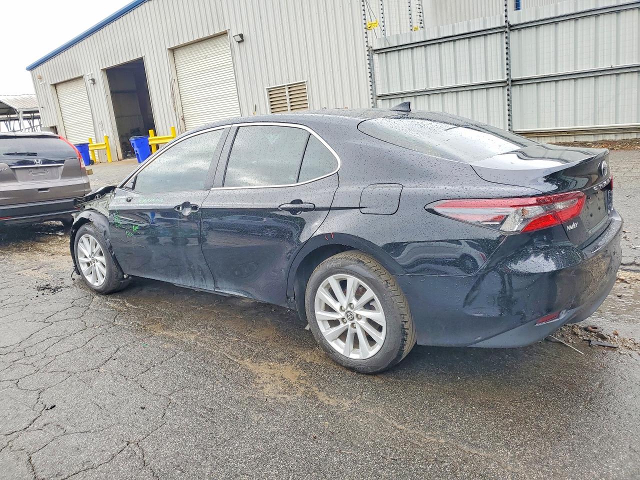 2024 TOYOTA CAMRY LE photo 3