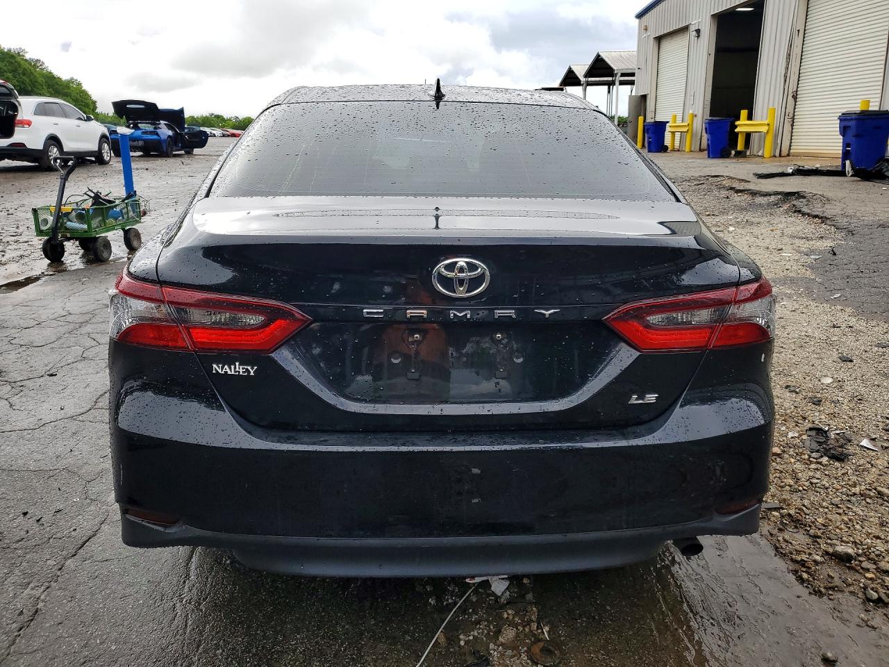 2024 TOYOTA CAMRY LE photo 11