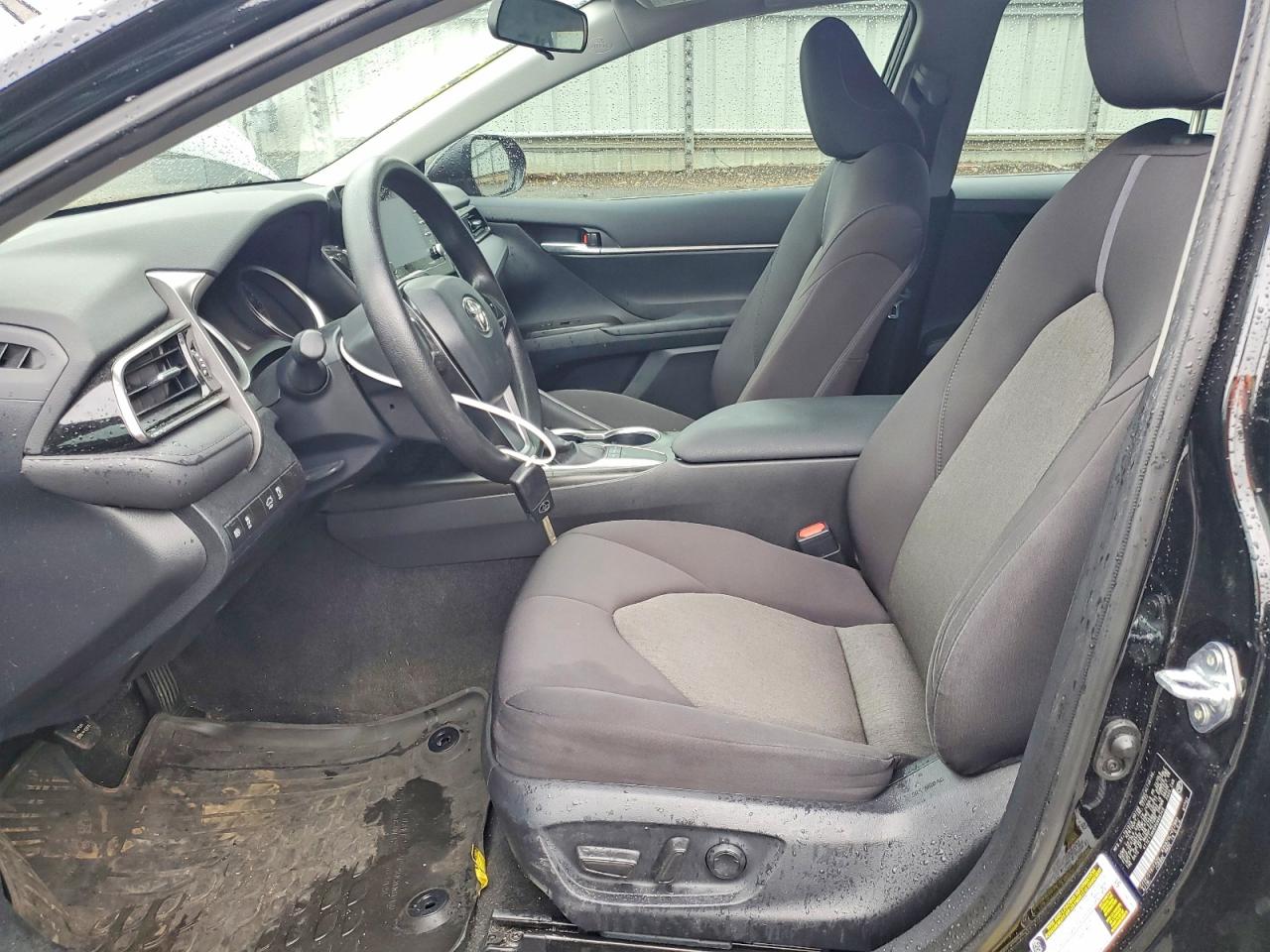 2024 TOYOTA CAMRY LE photo 13