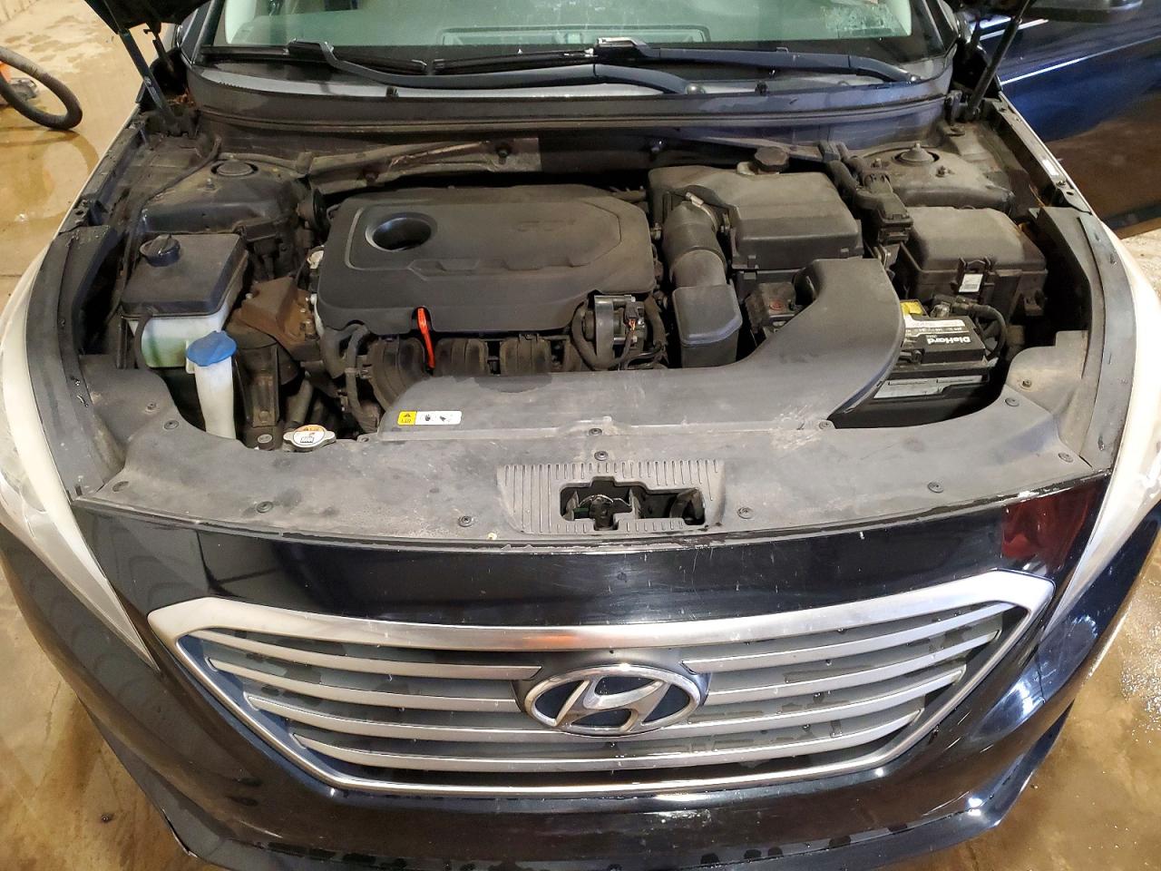 2015 HYUNDAI SONATA SE photo 21