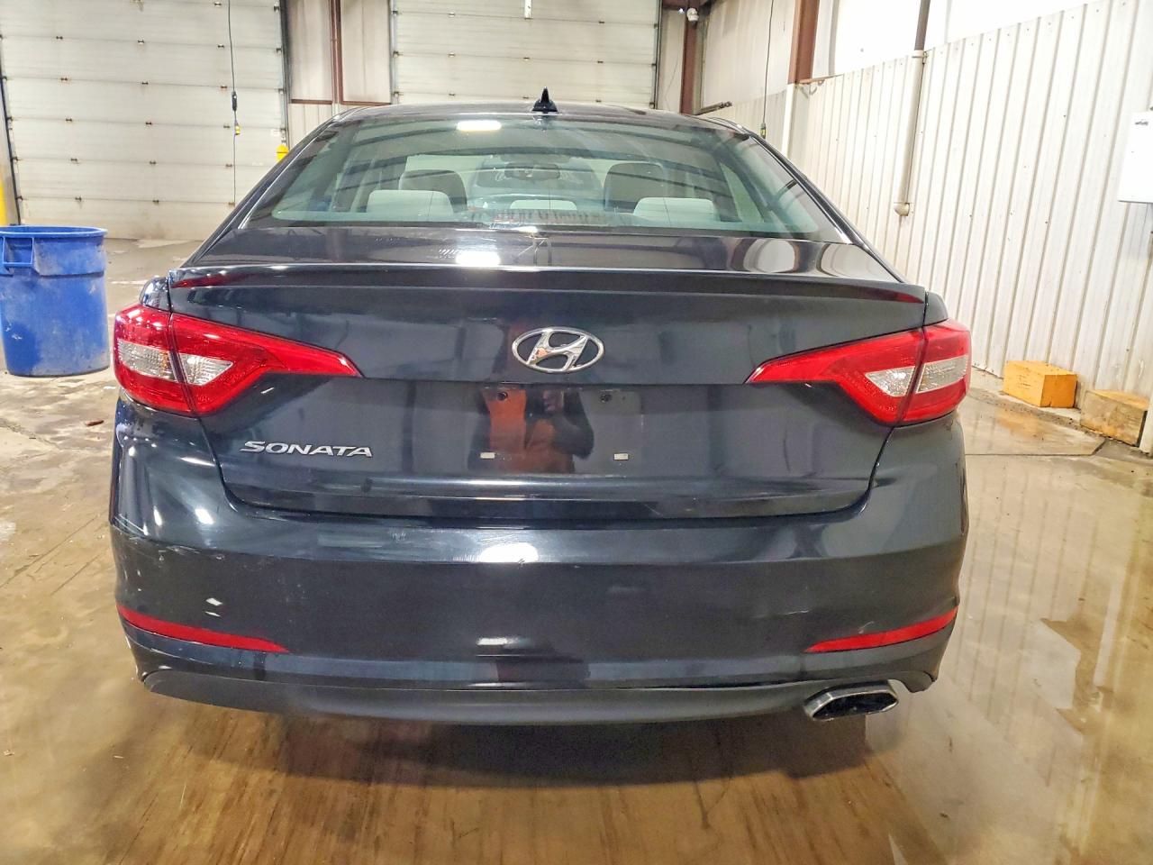 2015 HYUNDAI SONATA SE photo 11