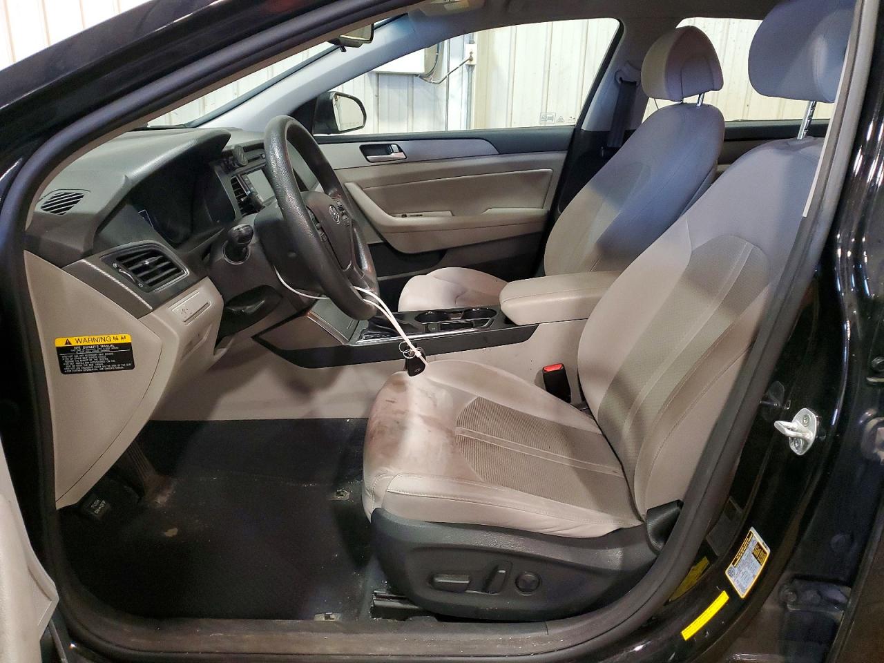 2015 HYUNDAI SONATA SE photo 13