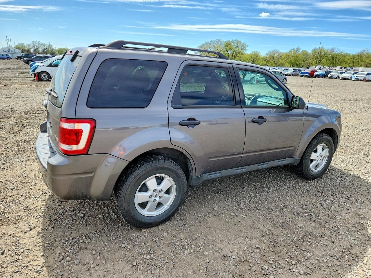 2012 FORD ESCAPE XLT photo 3